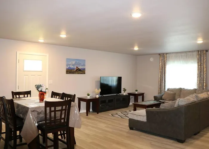 Single Story 3 Beds 1 Car Garage